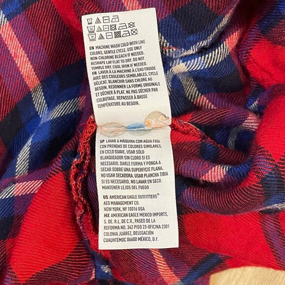 American Eagle Red Plaid Flannel Shirt Women’s Medium Boyfriend Fit Soft - Picture 9 of 11